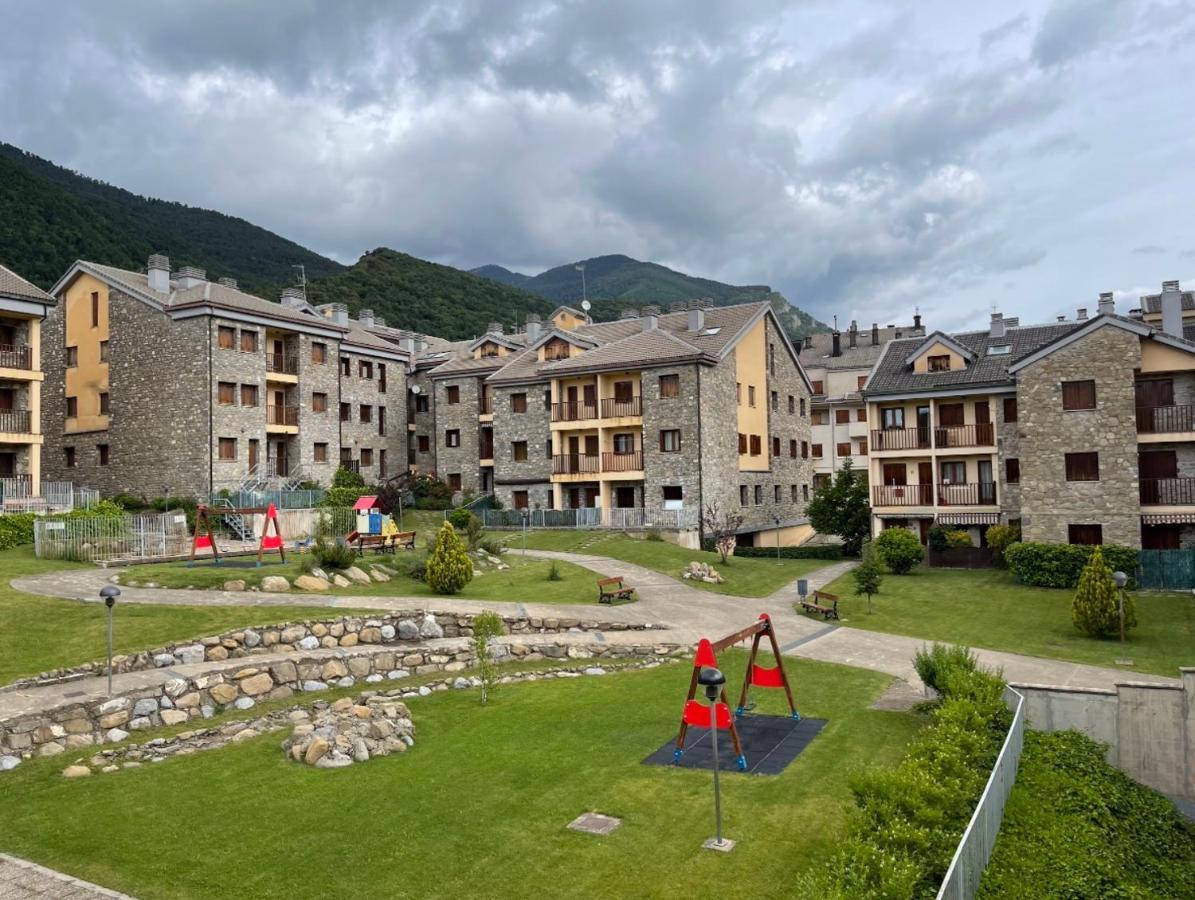 Apartamento El Falcar Villanua Luaran gambar