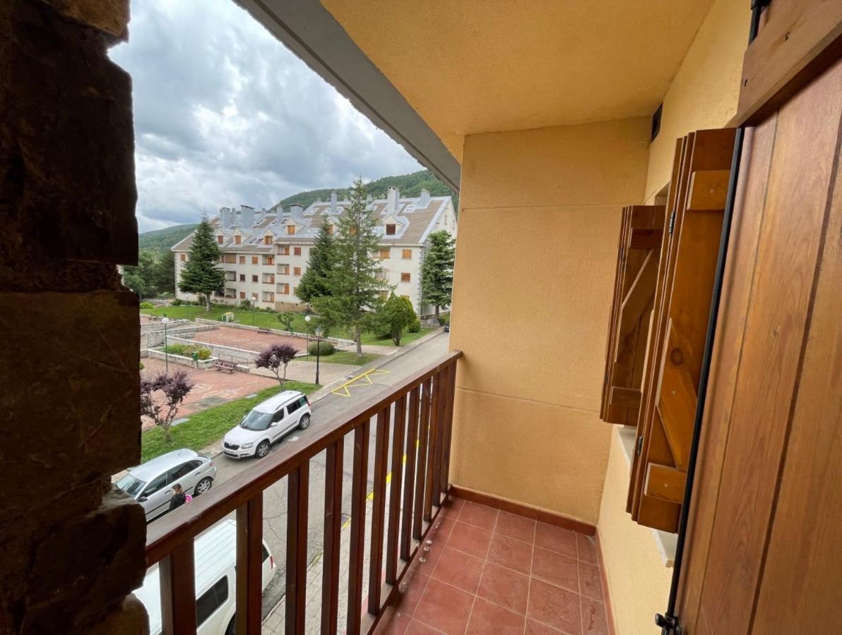 Apartamento El Falcar Villanua Luaran gambar